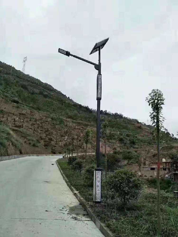 鞍山市仿古太阳能路灯